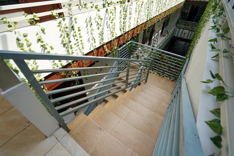 Reddoorz At Pondok Candra Surabaya Exterior photo